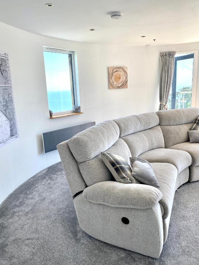 One Of The Best Properties In Lyme! Breathtaking Views Across The Whole Bay. 3 Stories With 2 Tier Veranda Around The Property. Sleeps 6 Lyme Regis Exteriér fotografie