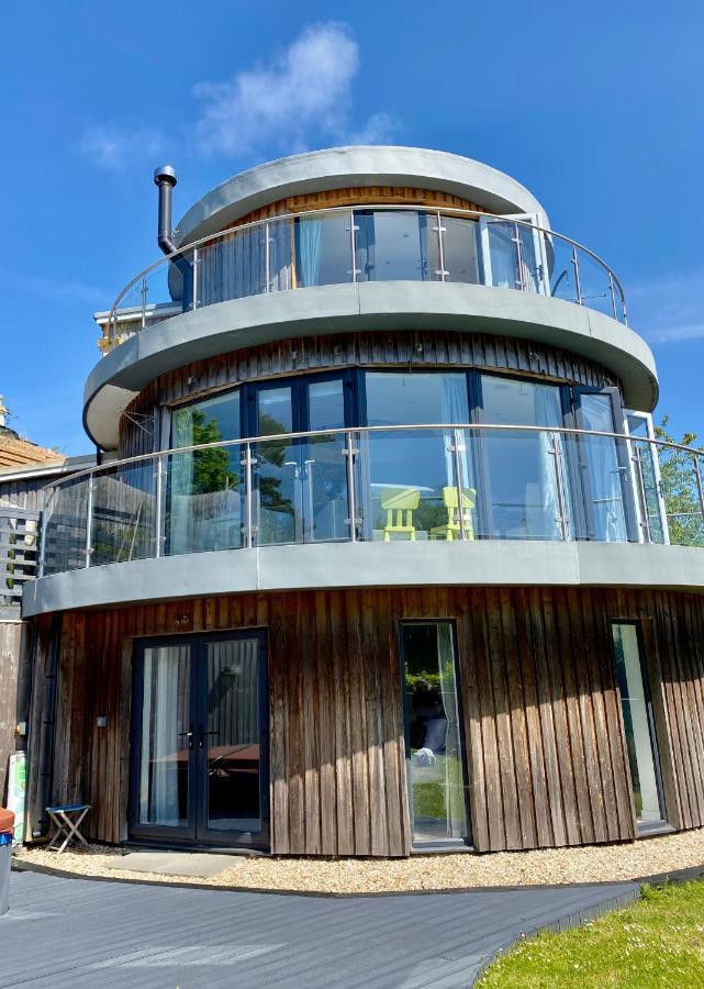 One Of The Best Properties In Lyme! Breathtaking Views Across The Whole Bay. 3 Stories With 2 Tier Veranda Around The Property. Sleeps 6 Lyme Regis Exteriér fotografie