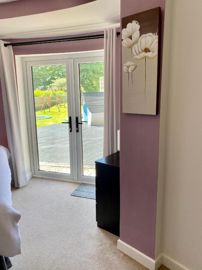 One Of The Best Properties In Lyme! Breathtaking Views Across The Whole Bay. 3 Stories With 2 Tier Veranda Around The Property. Sleeps 6 Lyme Regis Exteriér fotografie