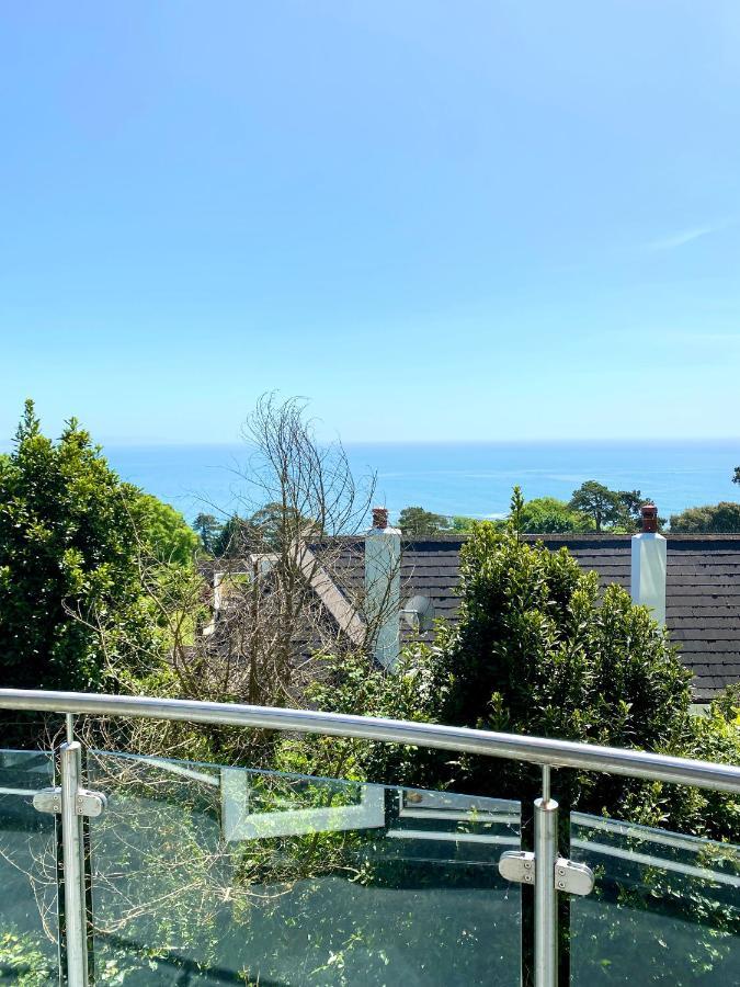 One Of The Best Properties In Lyme! Breathtaking Views Across The Whole Bay. 3 Stories With 2 Tier Veranda Around The Property. Sleeps 6 Lyme Regis Exteriér fotografie